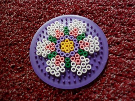 Fuse Beads Circle, Circle Hama Beads, Perler Circle Pattern, Melty Bead Coasters, Pyssla Ideas Circle, Circle Melty Beads Patterns, Perler Beads Circle Patterns, Circle Perler Beads, Perler Beads Circle