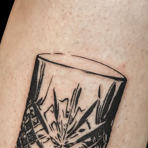 Kavi Tattoo on Instagram: "Whiskey glass flash for Megg 🥃 Thanks for coming! :) —- AUG Books Open —- . . . . . . . . . . . #melbournetattoo #melbournetattooist #botanicaltattoo #botanictattoo #organictattoo #linetattoo #melbournetattooartist #flowertattoo #parisiantattoo #parisianvibes #parisianbalcony #paristattoo #parisvibes #frenchvibes #crossant #blackworktattoo #glassestattoo #glasstattoo" Whisky Glass Tattoo, Whiskey Glass Tattoo, Arm Tattos, Parisian Balcony, Glass Tattoo, Glasses Tattoo, Melbourne Tattoo, Paris Tattoo, Organic Tattoo