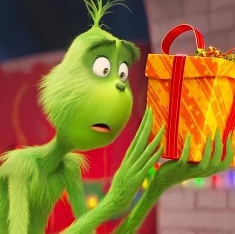 The Grinch Aesthetic Animated, The Grinch 2018 Aesthetic, The Grinch Animated, Grinch Animation, Grinch Board, The Grinch 2018, Animated Grinch, The Grinch Cartoon, Grinch 2018