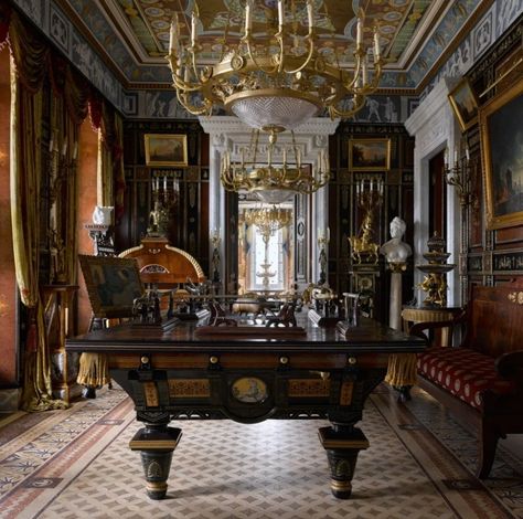 Russian Castle Interior, Luxury Russian Interior Design, Russian House Interior, Russian Interior Design, Russian Castle, Russian Mansion, Castle Aesthetic Interior, Castle Interiors, 1800s Home