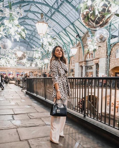 Lydia Millen Outfits, Italian Girl Style, London At Christmas, Instagram Aesthetic Inspiration, Lydia Millen, Lydia Elise Millen, Seasonal Outfits, Italian Girl, Fall Into Winter