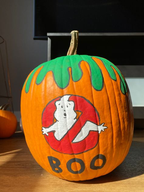 Pumpkin Painting Funny Painting Pumpkin Ideas, Pumpkin Painting Funny Ideas, Ghostbusters Pumpkin Painting, Ghost Painted Pumpkins, Traditional Pumpkin Carving, Halloween Pumpkin Painting Ideas, Cute Painted Pumpkin Ideas, Library Halloween, Halloween Pumpkin Painting