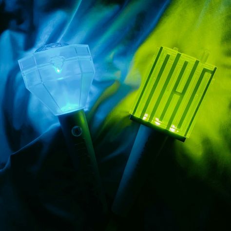 Treasure Lightstick Aesthetic, Nct Lightstick, Pastel Iphone Wallpaper, Cute Fall Wallpaper, Fandom Kpop, Treasure Planet, Kpop Merch, Pretty Wallpaper Iphone, Jaehyun Nct