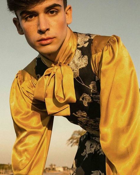 Fancy Yellow Outfits Men, Mens Whimsical Fashion, Sun Outfits Men, Yellow Male Outfits, Look 80s, Satin Clothing, Gender Fluid Fashion, Masc Outfits, 70s Inspired Fashion