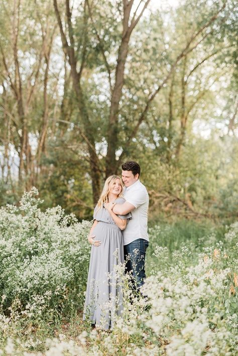 Pond Photography, Summer Maternity Photos, Summer Greenery, Maternity Picture, Spring Maternity, Summer Maternity, Photography Location, Utah Family Photographer, Maternity Pics