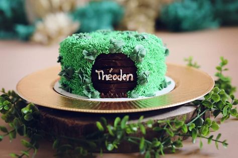 Hobbit Smash Cake, Lotr Smash Cake, Lord Of The Rings Smash Cake, Hobbit First Birthday Party, Lord Of The Rings 1st Birthday Party, Lotr First Birthday, Lord Of The Rings Cake Birthdays, Lord Of The Rings Birthday Cake, Lord Of The Rings First Birthday