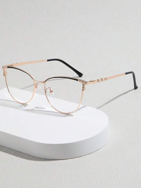 Cute Glasses Frames, Classy Glasses, Glasses Frames Trendy, Glasses Inspiration, Fancy Glasses, Chic Glasses, Specs Frame, Types Of Glasses, Glasses Fashion Women