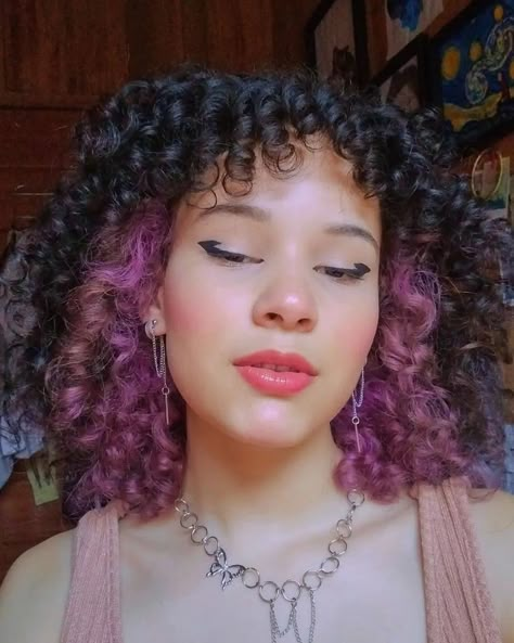 Under Hair Dye Curly, Curly Hair Dyed Underneath, Peekaboo Hair Color Purple, Purple Underneath Hair, Purple Peekaboo Hair, Purple Curly Hair, Hair Dyed Underneath, Pretty Short Hair, Peekaboo Hair Colors