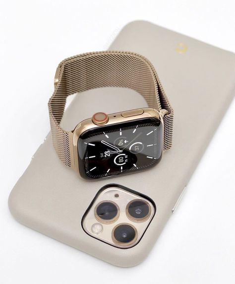 Apple Watch Fashion, Free Iphone Giveaway, Rose Gold Apple Watch, Perfume Jewelry, Apple Watch Bracelets, Gold Apple Watch, Pink Watch, Gold Apple, Iwatch Apple