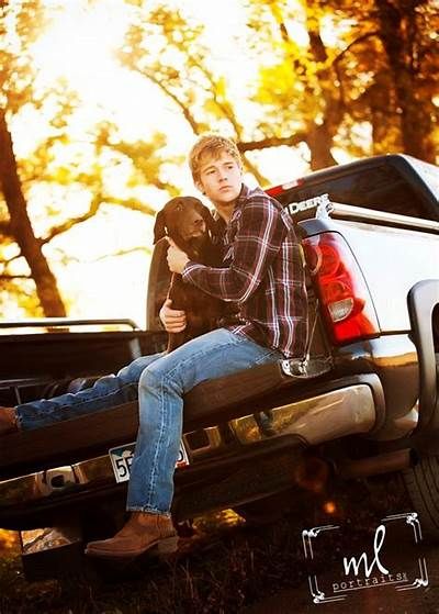 40 Best Senior Year Picture Ideas For Boys - Machovibes Truck Senior Pictures, Truck Photography, Boy Senior Portraits, Senior Year Pictures, Senior Photos Boys, Senior Boy Poses, Male Senior Pictures, Senior Portrait Poses, Country Senior Pictures