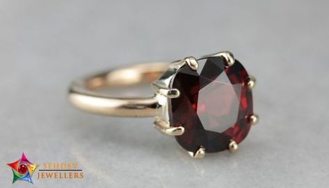 Here we will talk about hessonite garnet gemstone its reason to wear and how to wear. Garnet Gemstone is related to the Rahu planet. Hessonite Ring, Emerald Ring Design, Stone Ring Design, Gemstone Bangle Bracelets, Fork Jewelry, Rings Beautiful, Beauty Shopping, Leaf Engagement Ring, Gemstone Bangle