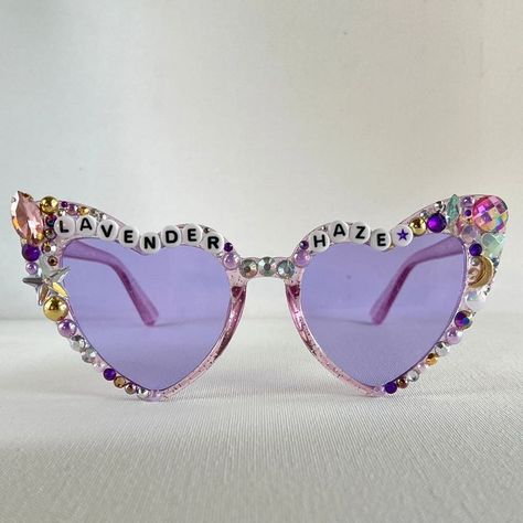 Eras Tour Outfit Ideas 2 People, Ears Tour Outfits Midnights, Eras Tour Bead Sunglasses, Eras Tour Diy Accessories, Taylor Swift Diy Sunglasses, Eras Sunglasses, Taylor Swift Diy Outfits, Eras Tour Glasses, Diy Eras Tour Outfit