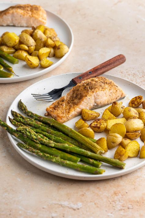 Asparagus And Potatoes, Salmon With Asparagus, Sheet Pan Salmon, Pistachio Crusted Salmon, Pan Salmon, Goat Cheese Pasta, White Asparagus, Vegetable Prep, Salmon And Asparagus