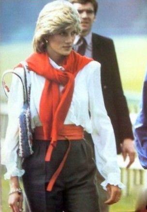 Princess Diana Old Money, Putri Diana, Decades Fashion, Princess Diana Fashion, Princess Diana Family, Princess Diana Photos, Well Behaved Women, Princes Diana, Diana Fashion