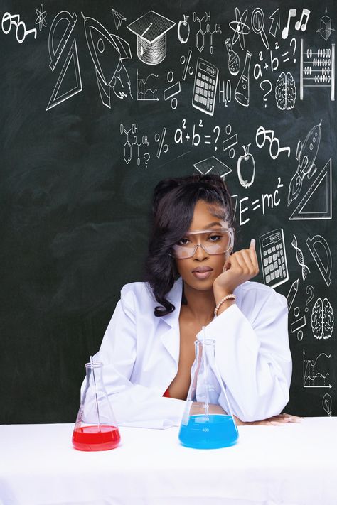 Biology Major Photoshoot, Pharmacy Graduation Photoshoot, Graduation Pictures Engineering, Black Doctor Graduation Pictures, Science Major Graduation Pictures, Senior Picture Ideas Nurse, Pharmacist Photoshoot Ideas, Science Lab Photoshoot, Graduation Pictures Science