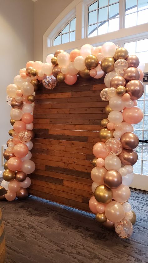 Graduation Party Ideas Balloon Arch, Moms 70th Birthday, Graduation Party 2023, Grad Party Inspo, 60th Birthday Decorations, Baby Naming, Birthday Garland, Grad Party Decorations, Party 2023