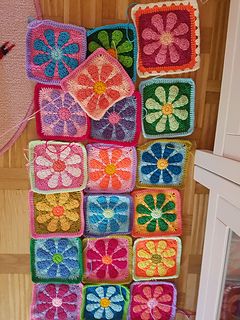 Asteria Crochet Pattern, Crochet Flower Squares, Crocheted Squares, Crochet Flower Blanket, Plaid Crochet, Crochet Bedspread Pattern, Crochet Motif Patterns, Crochet Granny Square Blanket, Crochet Daisy