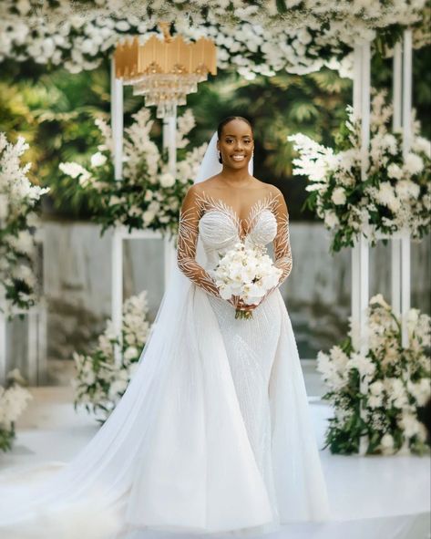 Radiant Bride✨ Sheer elegance of the beautiful bride @l.lundula 👌🏾😍😍 Dress : @alonuko_bridal Mua @bi_blackbeauty Photography @momento_rdc Alonuko Wedding Gowns, White Mermaid Wedding Dress, Tropical Wedding Dresses, Wedding Dress Beaded, Nigerian Wedding Dress, Black Brides, Halter Wedding Dress, Sparkly Wedding Dress, Bespoke Wedding Dress