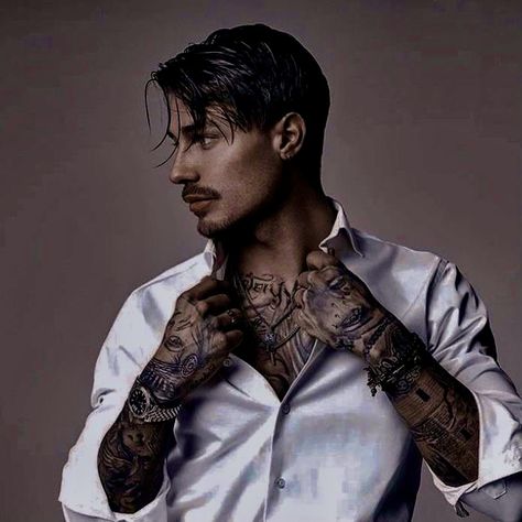 Vendetta Wattpad, Kindle Inspiration, Irish Mafia, Stephan James, Tattoo Photoshoot, Johnny Edlind, Aesthetic Tattoos, Stephen James, Italian Men