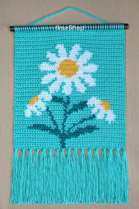 Modern Haken, Crochet Wall Hanging, Crochet Wall Art, Wall Hanging Designs, Crochet Wall Hangings, Tapestry Crochet Patterns, Pola Kristik, Handmade Wall Hanging, Crochet Amigurumi Free Patterns