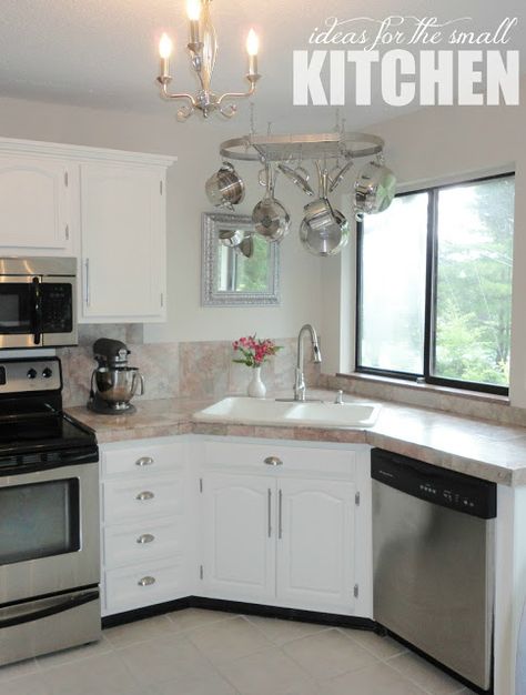 Corner Kitchen Sink, Kitchen Sink Window, Corner Sink Kitchen, White Kitchen Remodeling, Kabinet Dapur, Kitchen Remodel Design, Kitchen Corner, Small Space Kitchen, Tiny Kitchen