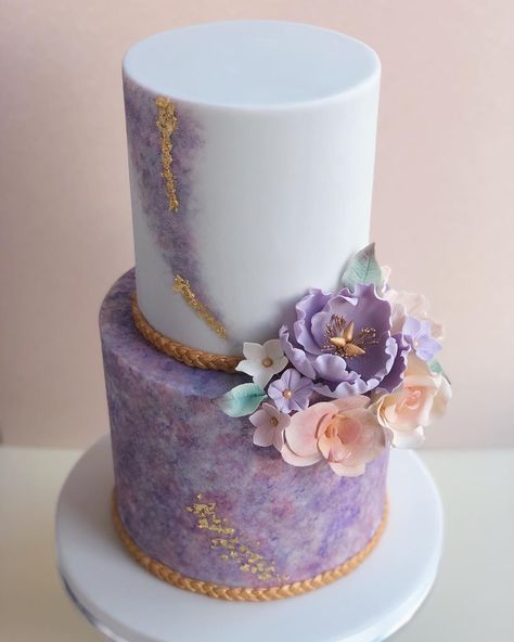 Engagement announcements are in abundance in December, and this year is no different 🎉🎉🎉 . Who’s popping the question in 2018? Or who’s… Purple And Gold Cake, Cakes Sweet 16, Engagement Announcements, Tier Cakes, 2 Tier Cake, Sweet 16 Cakes, Purple Cakes, 16 Cake, Gold And Purple