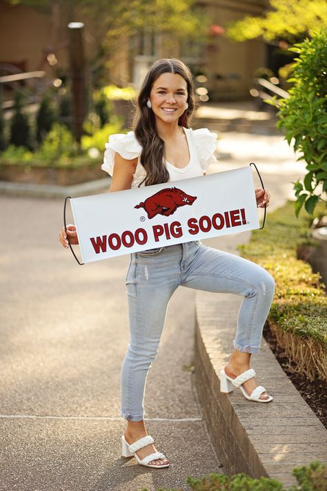 University Of Arkansas Aesthetic, College Shirt Pictures, College Announcement Pictures, College Announcements, Senior Outfits, Graduation Pic Ideas, Graduation Pic, Senior Szn, Collage Pics