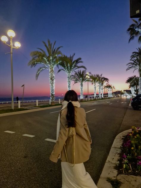 Sunset
France 
Nice 
Palms
Outfit Nice France Pictures, Nice France Inspo Pics, Nice France Picture Ideas, Nice France Aesthetic Outfit, Nice France Instagram Pictures, Nice France Winter, Nice France Photo Ideas, Nice Aesthetic France, Antibes Aesthetic