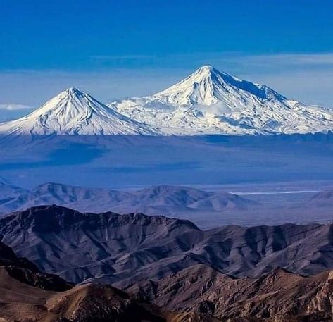 Mount Ararat, Nature Core, Armenian Alphabet, Armenian Culture, Tower Of Babel, Tree Hugger, Central Asia, Home House, Armenia