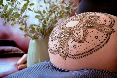 Belly Blessing Henna, Belly Henna, Henna Stain, Pregnancy Belly, Crown Tattoo, Henna Tattoos, Henna Mehndi, Pregnant Belly, Sleeve Tattoo