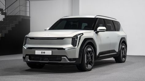 Sitting down with Kia design chief Karim Habib and brand chief Artur Martins to discuss what the EV9 electric three-row SUV means to Kia's future Kia Ev9, Audio Mobil, Scout 800, Aston Martin Db2, International Harvester Scout, Datsun 240z, Cool Sculpting, Land Rover Defender 110, Jaguar E Type