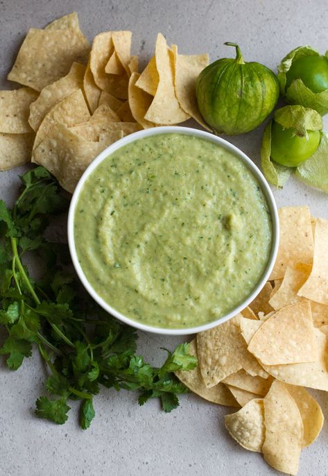 With tomatillos and avocados, this creamy, mild salsa verde is based on my favorite Tex-Mex restaurant recipe. It is sure to become a kitchen staple! Roasted Tomatillo Salsa Verde, Tomatillo Recipes, Tomatillo Salsa Verde, Roasted Tomatillo Salsa, Mexican Food Dishes, Creamy Salsa, Roasted Tomatillo, Salsa Guacamole, Mild Salsa