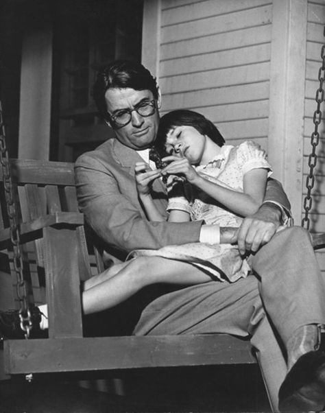 Mary Badham and Gregory Peck on the set of To Kill a Mockingbird (1962). Atticus & Scout Mary Badham, Atticus Finch, Kill A Mockingbird, Gregory Peck, Harper Lee, I Love Cinema, To Kill A Mockingbird, Woody Allen, Atticus