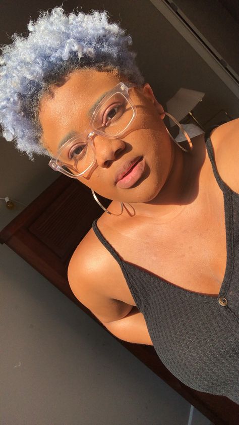 Ice blue natural hair twa done with Feria Smoky Pastels Permanent color Blue Twa Natural Hair, Colored Twa Natural Hair, Ice Blue Hair, Aesthetic Attraction, Blue Natural Hair, Afro Hair Fade, Icy Blue Hair, Periwinkle Hair, Crown Inspiration