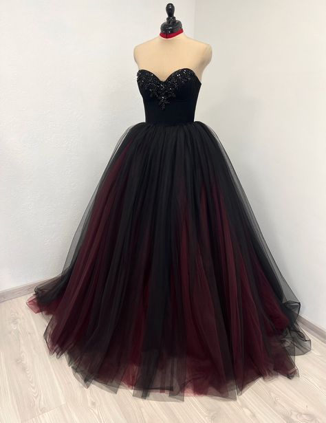 Prom Dresses Red And Black, Alternative Bride Dress, Red And Black Corset, Red Tulle Dress, Black Alternative, Black Red Wedding, Red And Black Dress, Beaded Cape, Alternative Bride