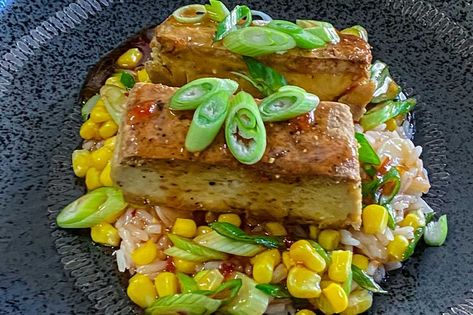 How to Make a Vegan Pork Belly - Sweet Chili Tofu Vegan Pork Belly, Sweet Chili Tofu, Protein Entrees, Vegan Pork, Chili Tofu, Vegan Tofu, Vegan Chili, Baked Tofu, Asian Inspired Recipes