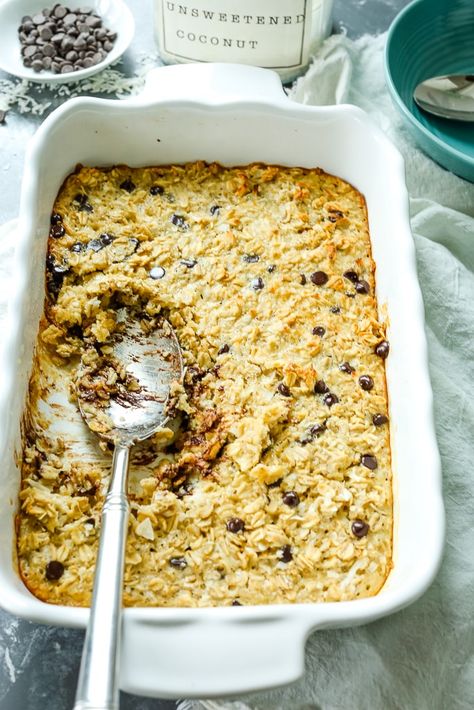 Chocolate Chip Baked Oatmeal, Healthy Recipes Breakfast, Baked Pumpkin Oatmeal, Baked Coconut, Oatmeal Bake, No Bake Oatmeal Bars, Baked Oatmeal Healthy, Coconut Baking, Coconut Oatmeal