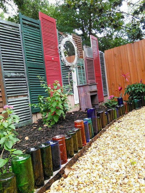 My yard! Wine Garden Ideas, Wine Bottle Fence, Wine Bottle Garden, Bottle Garden, Garden Yard Ideas, Outdoor Decor Backyard, Backyard Fences, Whimsical Garden, Garden Structures