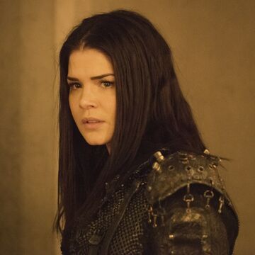 Octavia Blake | The 100 Wiki | Fandom Octavia Blake Icon, Osmosis Jones, Octavia Blake, Villain Names, Sky People, Oliver Wood, Marie Avgeropoulos, First Second Third, Arrow Oliver