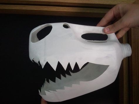 T-Rex skullmade out of a white milk carton. Dinosaur Themed Birthday Party, Dino Birthday Party, Dinosaur Activities, Dinosaur Crafts, Dino Birthday, Dino Party, Dinosaur Theme, Dinosaur Birthday Party, Dinosaur Party