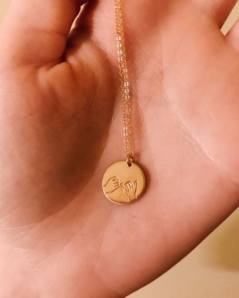 @laceandstiches Promise Necklace, Jewelry Inspo, Dainty Jewelry, Piercing Jewelry, Cute Jewelry, Lifestyle Blog, Beautiful Jewelry, Piercings, Jewelry Box