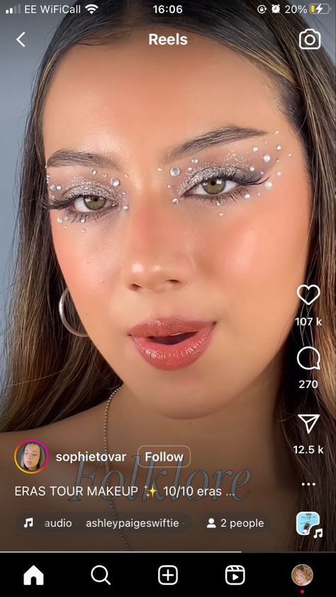 Eras Tour Eyeshadow, Modern Disco Makeup, Music Festival Eye Makeup, Carnival Theme Makeup, Hair Inspo Festival, Taylor Makeup Swift, Subtle Festival Makeup, Disco Ball Makeup Look, Makeup Inspo Concert