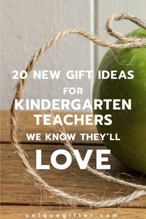 Ready to make your kid's kindergarten teacher feel like a super hero? Check out these gift ideas for kindergarten teachers! Teacher Name Plates, Ideas For Kindergarten, Kindergarten Teacher Gifts, Wine Teacher, Superhero Gifts, Teacher Birthday, Teacher Ornaments, Teachers Day Gifts, Starbucks Gift Card