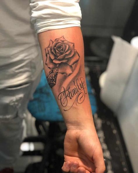 Upper Arm Tattoos For Guys, Memorial Tattoo Ideas, Tattoo Homme, Tattoo Font For Men, Leg Sleeve Tattoos, Family Tattoos For Men, Leg Tattoo Ideas, Faded Tattoo, Around Arm Tattoo