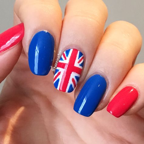 Union Jack Nails, Jack Nails, Patriotic Nails Design, Flag Nails, Patriotic Nails, London Nails, Nails Now, Nail Designs Glitter, Summer Nails Colors