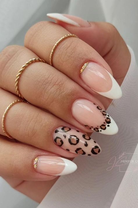 French Tip And Leopard Nails, Designed French Nails, Leopard And French Tip Nails, French Nails With Animal Print, Leopard Print Tips Nails, French Nails With Leopard Print, French Tip Animal Print Nails, Chic Almond Nail Designs, Leopard Print Nail Design