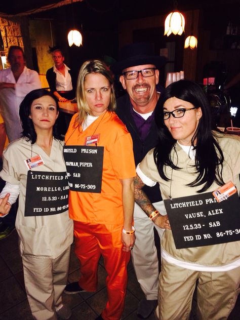 Orange is the new black costumes Orange Is The New Black Costume, Black Halloween Costume Ideas, Prisoner Outfit, Tv Character Costumes, Halloween Kostüm Baby, Black Costumes, Halloween Prisoner Costume, Black Halloween Costume, Prisoner Costume