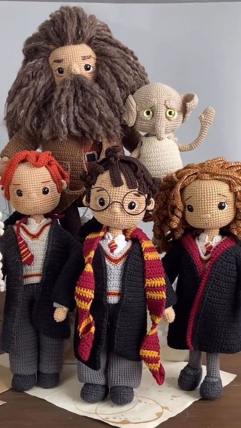 Hermione Granger Halloween Costume, Hermione Granger Halloween, Amigurumi Harry Potter, Harry Potter Dolls, Crochet Valentine Patterns, Harry Potter Crochet, Crochet Ornament Patterns, Valentines Crochet, Crochet Animals Free Patterns