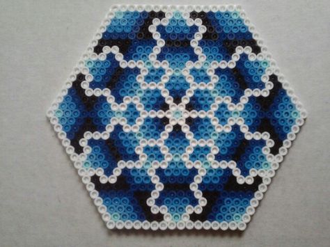 Easy Perler Bead Patterns, Melty Bead Patterns, Pearl Beads Pattern, 3d Perler Bead, Hamma Beads, Fuse Bead Patterns, Hama Beads Design, Perler Bead Templates, Diy Perler Bead Crafts