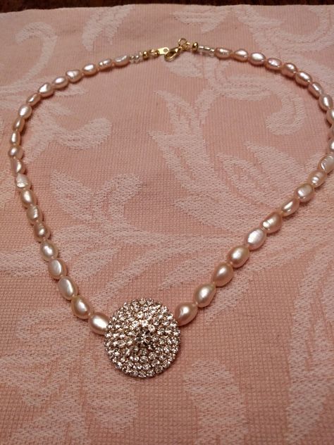 Oval Pearls Necklace, Rose Pale, Pearls Necklace, Freshwater Pearl Necklace, Pearl Shell, Shoe Clips, Shabby Chic Style, Freshwater Pearl Necklaces, Pearl Chain